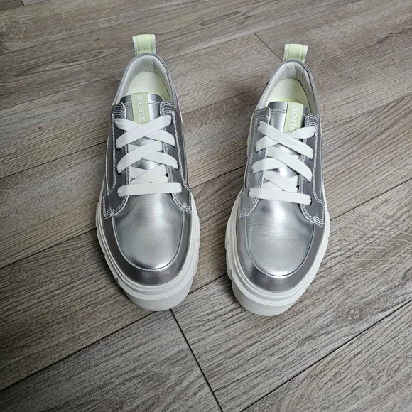 Sorel Silver Metallic Platform Sneakers with White Soles - Picture 4 of 8